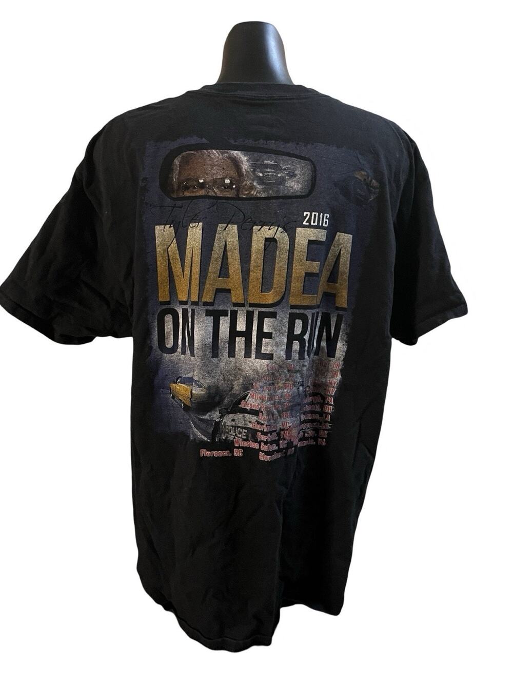 Tyler Perry’s Madea On The Run Tour T-Shirt – Size XL
